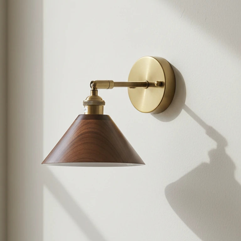 Aigio Wall Light
