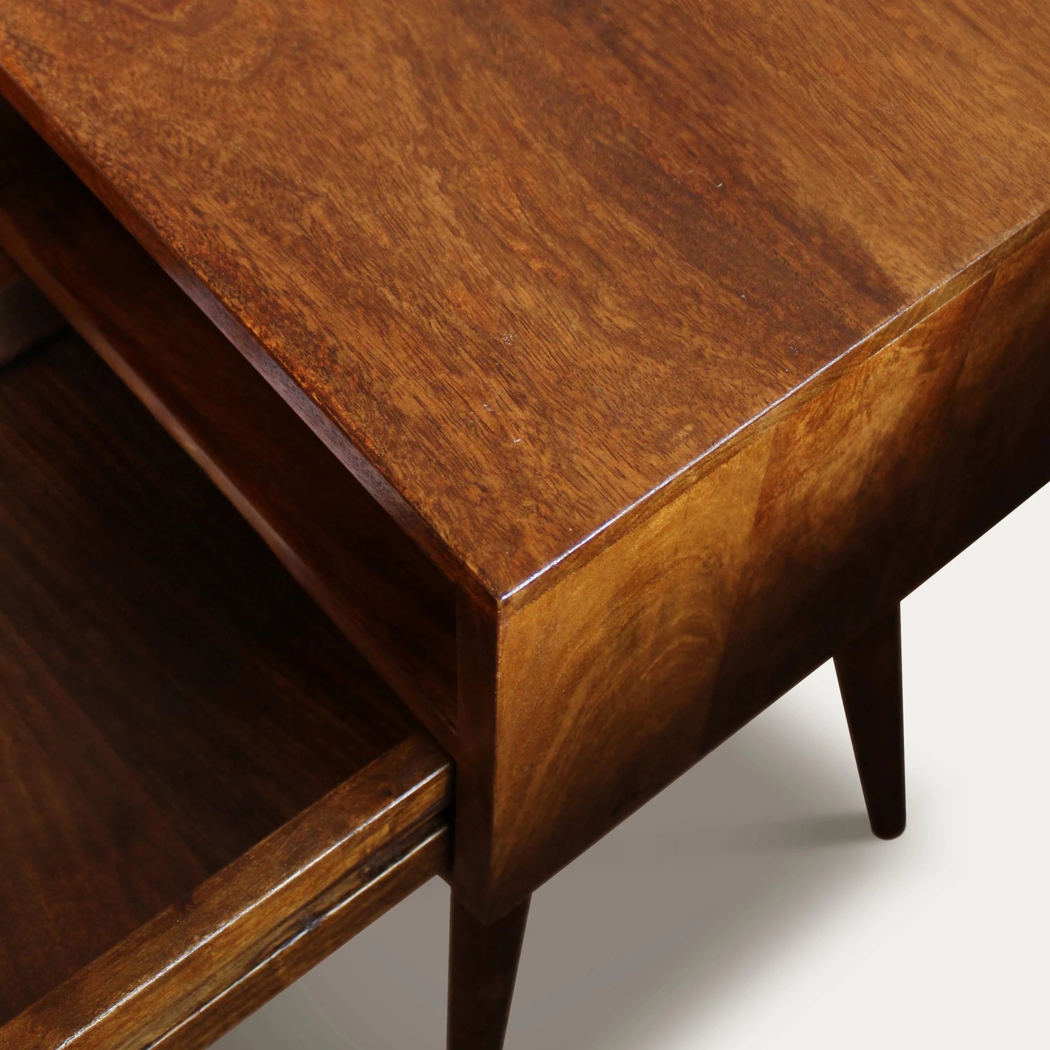 Bellagio Bedside Table - T'A PROMIS LIMITED