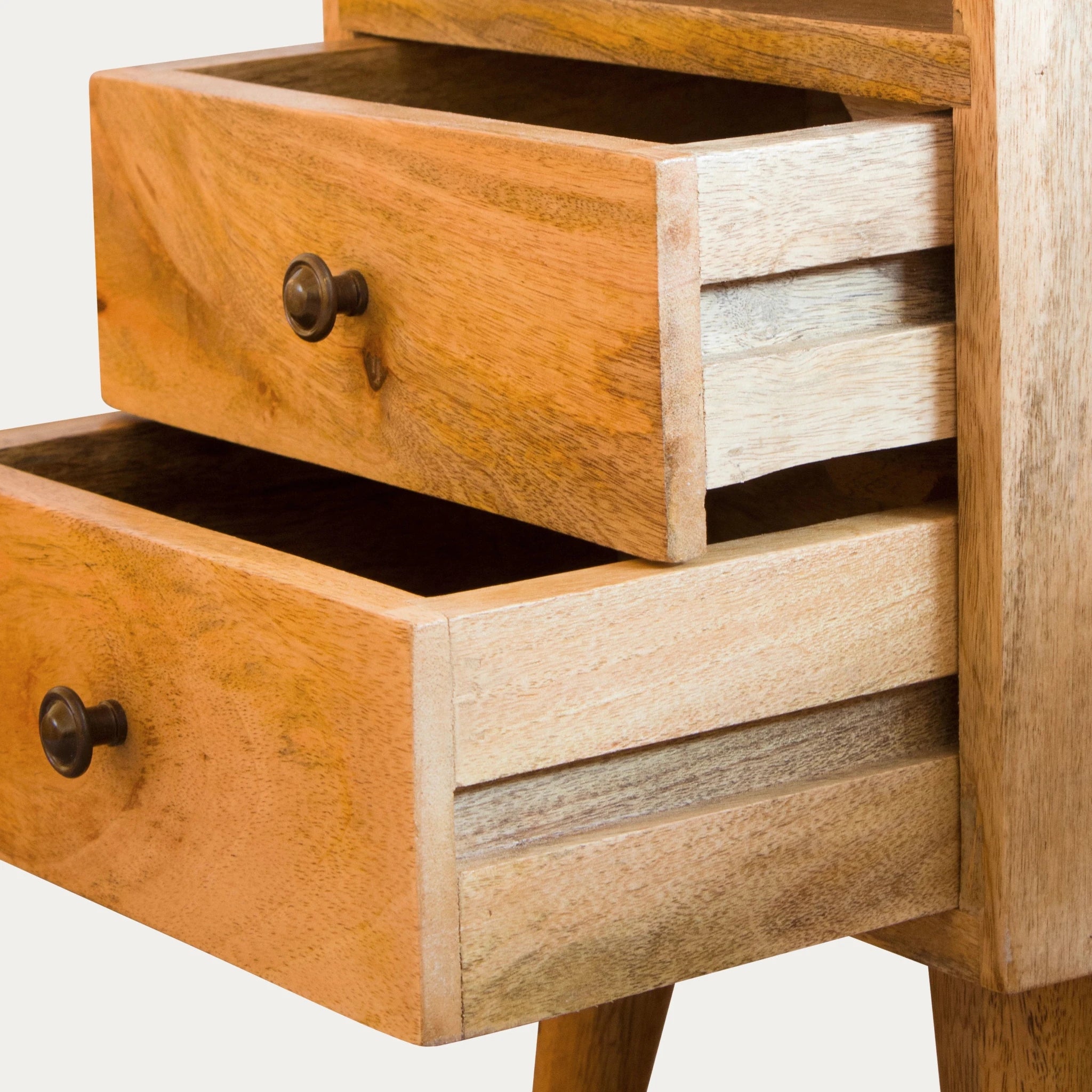 Belmonte Bedside Table - T'A PROMIS LIMITED