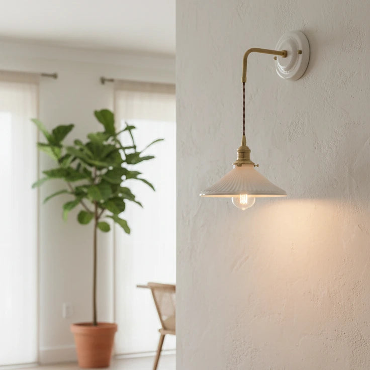 Leo Wall Light