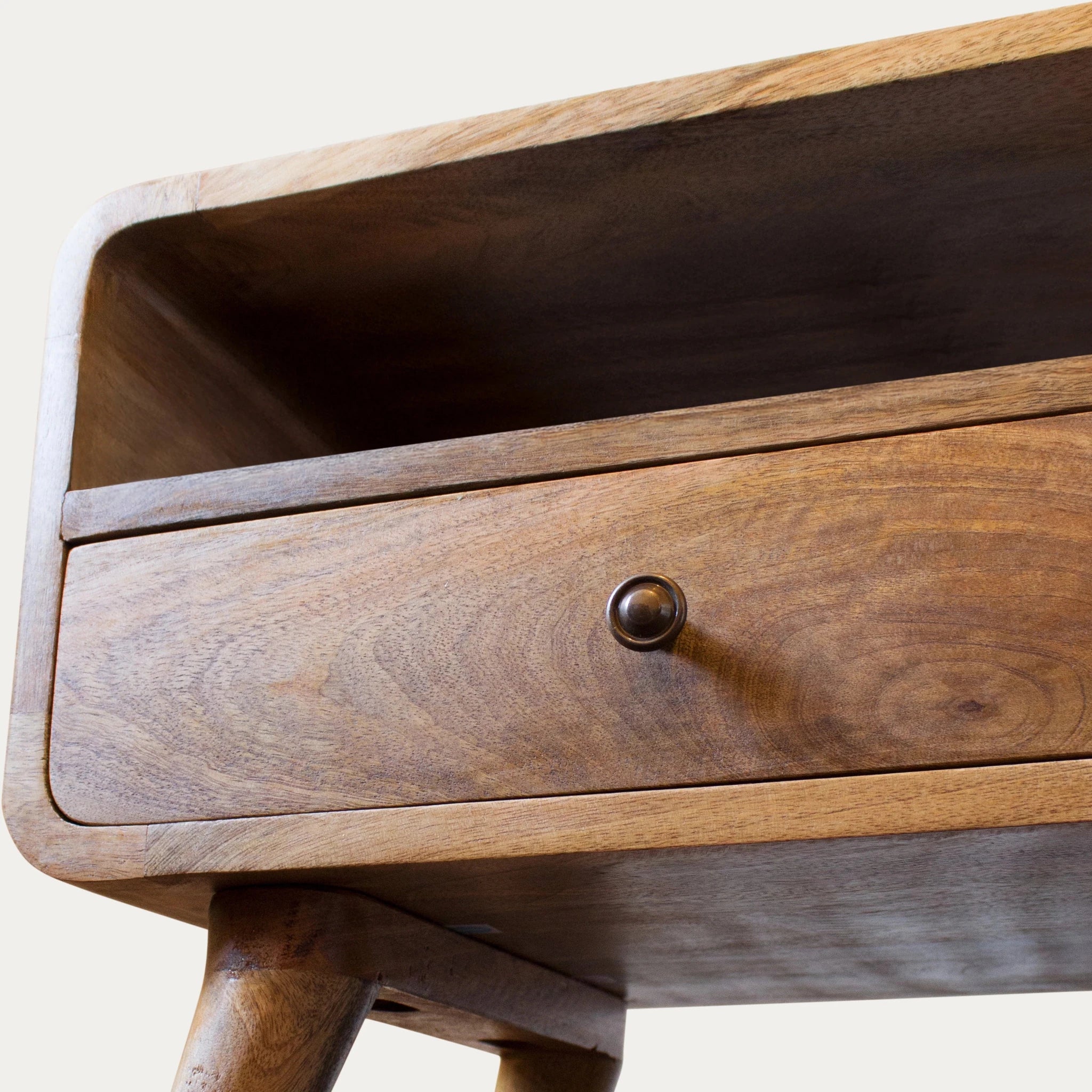 Penela TV Stand - T'A PROMIS LIMITED
