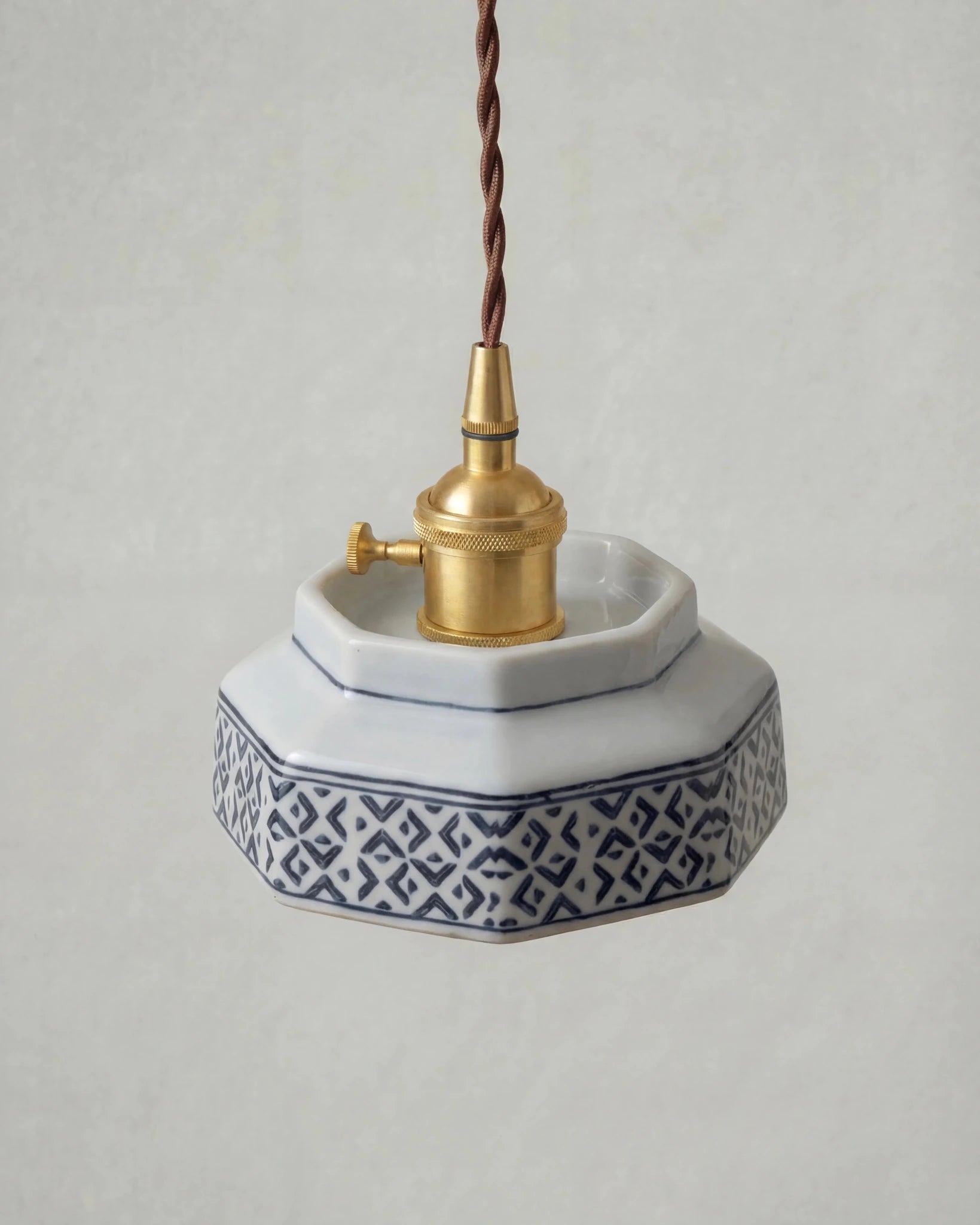 Rozzano Pendant Light - T'A PROMIS LIMITED